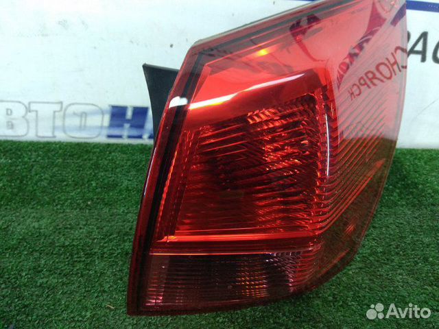 Фонарь задний задний правый Nissan Qashqai KJ10