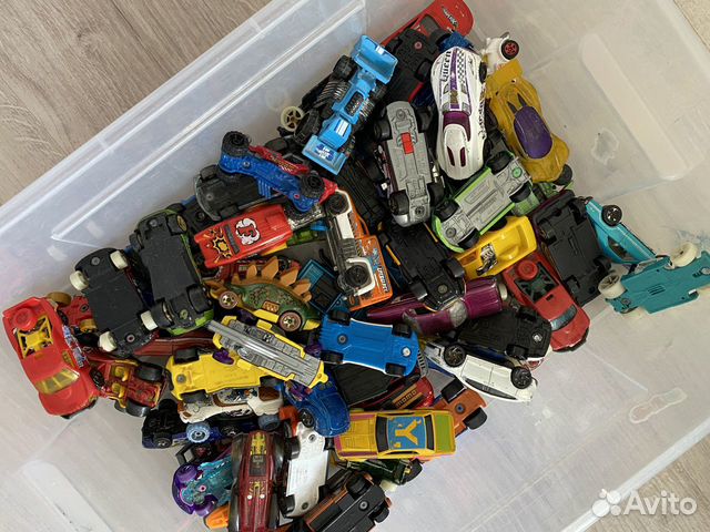 Машинки hot wheels и welly