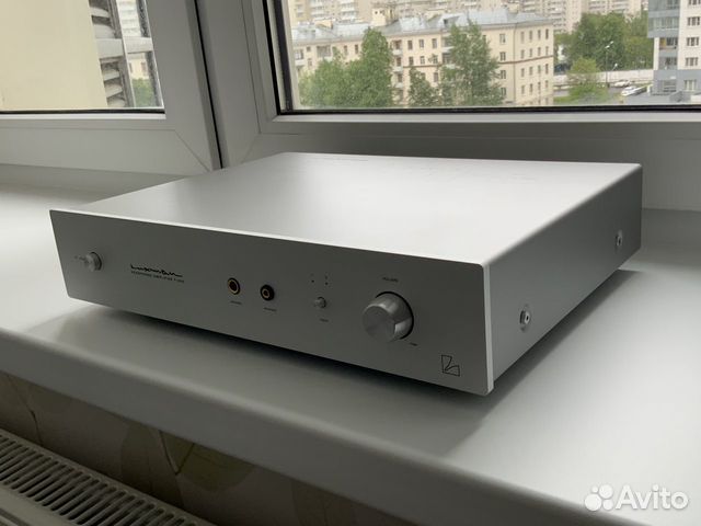 Luxman P-200, усилитель для наушников Luxman P-200, усилитель для наушников