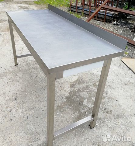 Столы разделочные из нержавеющей стали 1500х600 Столы разделочные из нержавеющей стали 1500х600