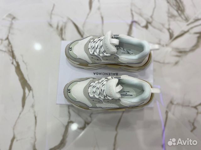 Кроссовки Balenciaga Triple S Кроссовки Balenciaga Triple S