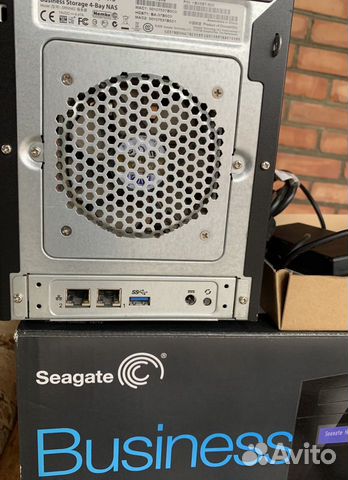 Сетевое хранилище без носителей. Seagate business Сетевое хранилище без носителей. Seagate business