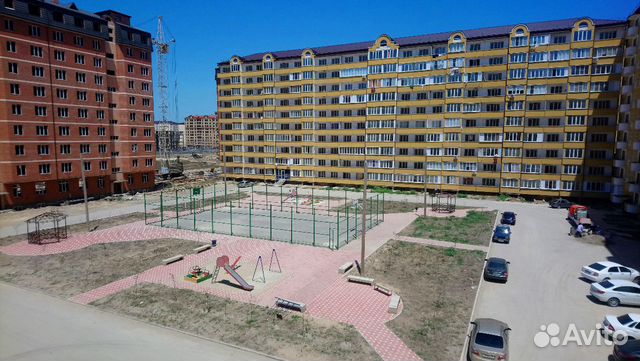 2-к квартира, 87 м², 4/10 эт.
