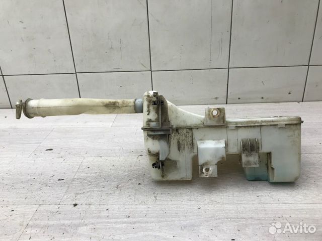 Бачок омывателя Mitsubishi Colt Z34A 4A90 2008 Бачок омывателя Mitsubishi Colt Z34A 4A90 2008