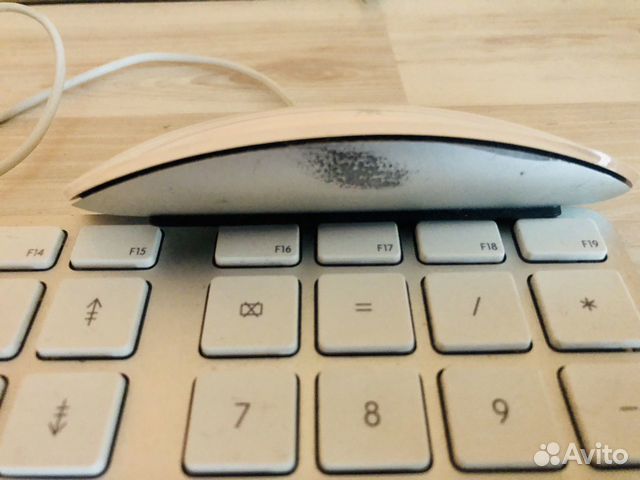 Apple keyboard & Apple Mouse Apple keyboard & Apple Mouse