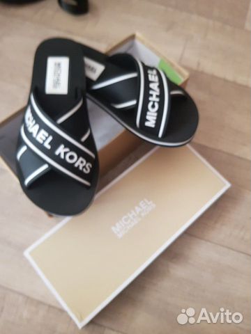 Шлепанцы тапочки michael kors Шлепанцы тапочки michael kors