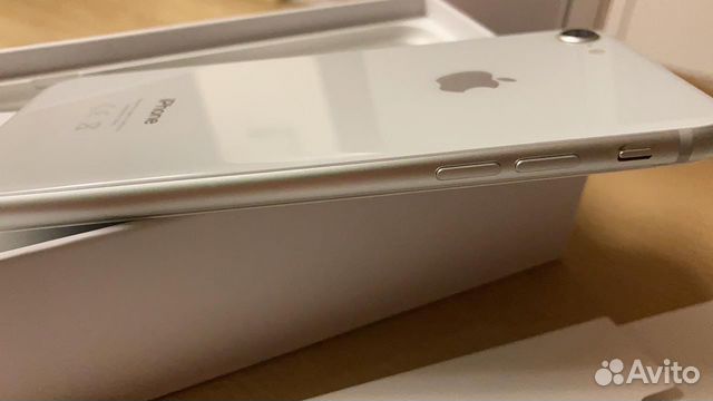 iPhone 8 64 Gb белый iPhone 8 64 Gb белый