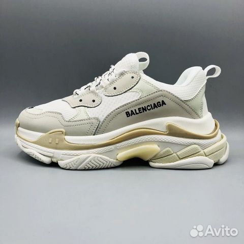 Кроссовки Balenciaga Triple S White белые Кроссовки Balenciaga Triple S White белые