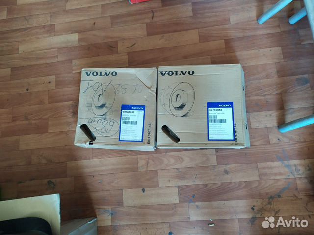 Диск тормозной задний Volvo V70 /XC70 II 2.5-3.2