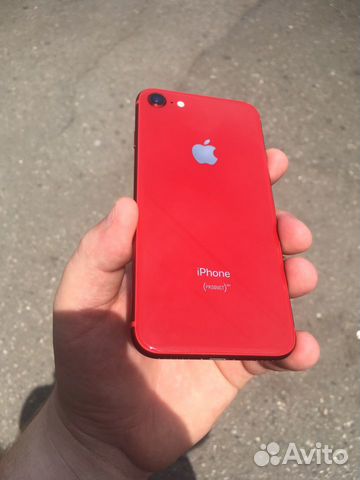 Телефон iPhone 8 64 Red Телефон iPhone 8 64 Red