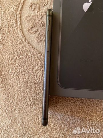 Телефон iPhone 8,64Гб Телефон iPhone 8,64Гб
