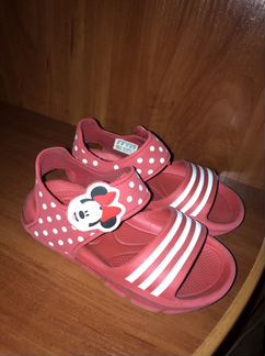 Сандалии Adidas красные