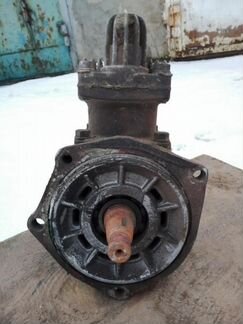 Компрессор на Исузу Форвард двигатель 6HH1