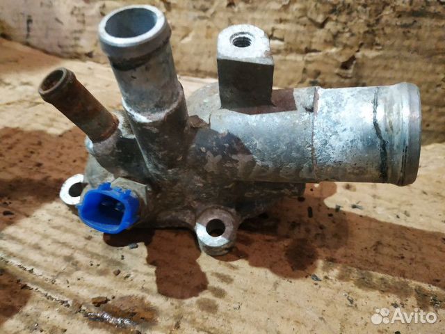 Корпус термостата Nissan X-Trail