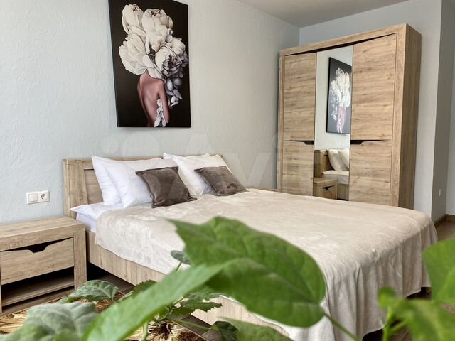 2-к. квартира, 60 м², 1/16 эт.