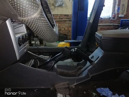 Подлокотник LADA Priora Приора 2170