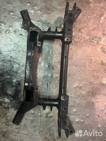 Подрамник подвески / балка задний Mitsubishi