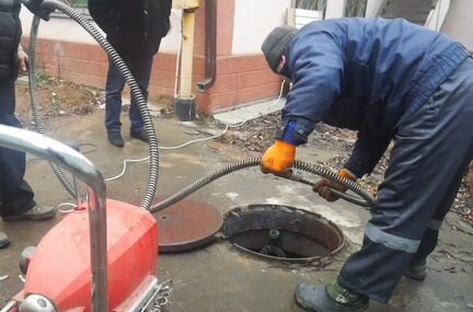 Прочистка канализации/Устранение засора