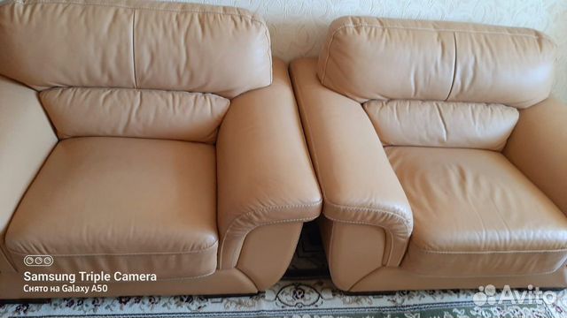 Кожаные диван и 2 кресла
