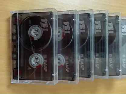 Аудиокассеты с пленкой basf оригинал в футлярах