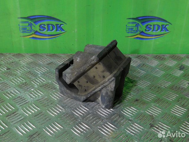 Опора двигателя передняя 1806735 Даф