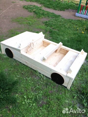 Детская игровая машинка