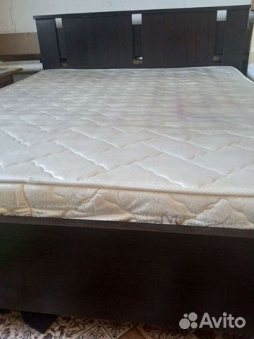 Кровать двухспальная с матрасом 180Х200