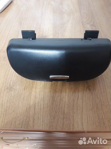 Автомобильный футляр для очков