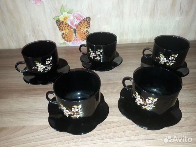 Чайный сервиз, темный