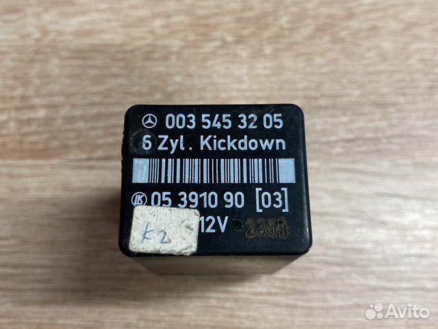 Реле кикдауна Mercedes A0035453205