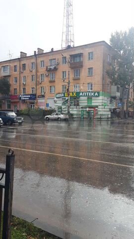 1-к. квартира, 42 м², 2/4 эт.