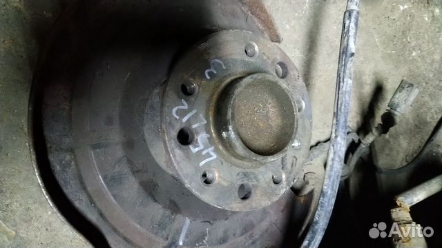 Кулак задний правый volkswagen touareg 03-10