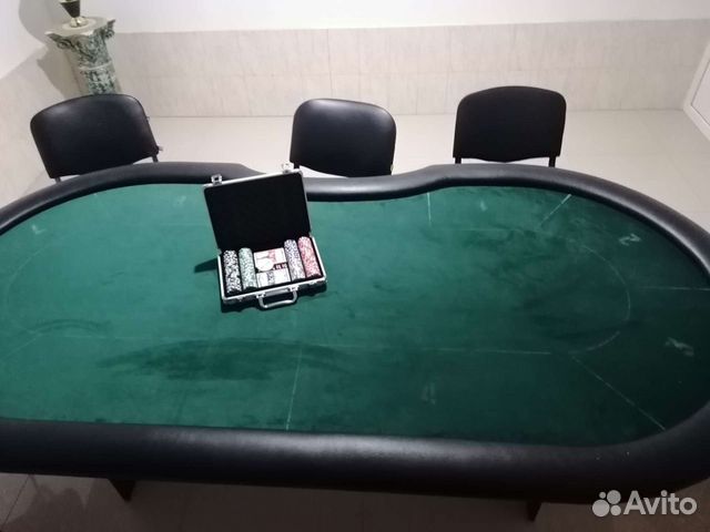 Покерный стол