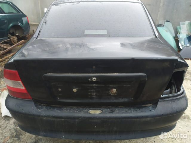 Крышка багажника Opel Vectra В