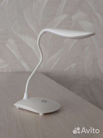 Лампа настольная