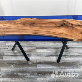 Уникальный стол река из слэба карагача