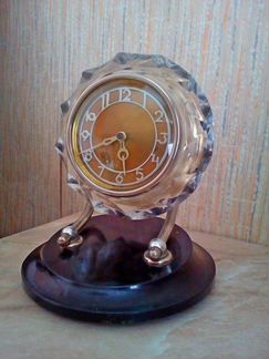 Часы Маяк в хрустале