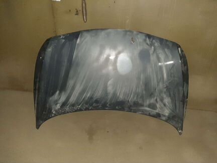 Hyundai Solaris капот