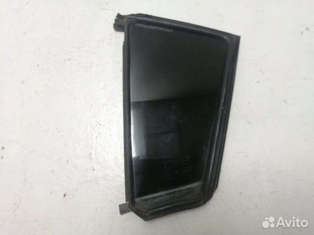 Стекло двери (форточка) заднее левое Mazda 3 BK