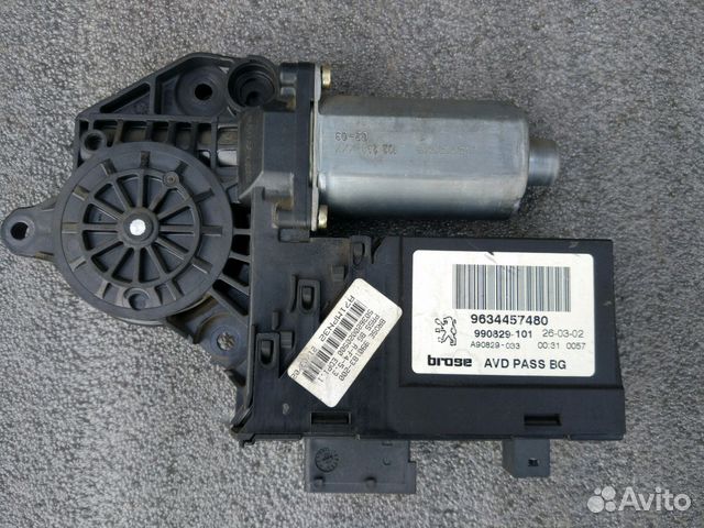 Мотор стеклоподъемника Пежо 307 передний правый