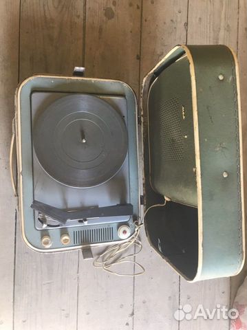 Проигрыватель ретро