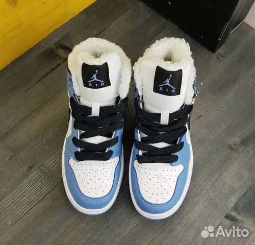 Зимние Nike Air Jordan кроссовки новые женские