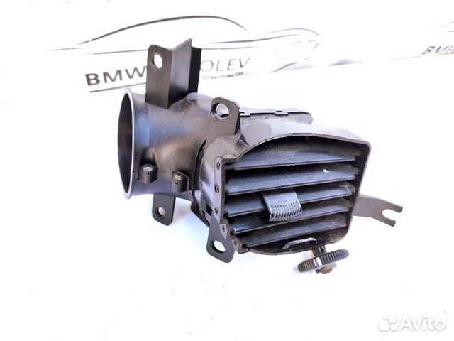 Воздуховод в двери правый Hyundai Santa Fe