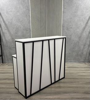 Ресепш, стойка администратора