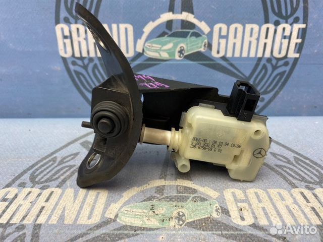 Активатор лючка бензобака Mercedes-Benz Cls-Class