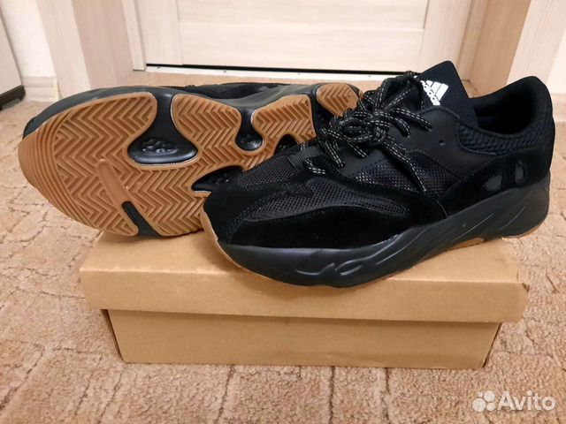 Кроссовки мужские Adidas Yeezy Boost 700