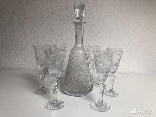 Графин и рюмки