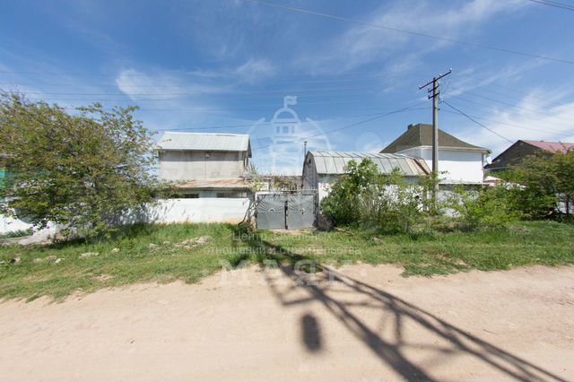 Дом 80 м² на участке 5,4 сот.