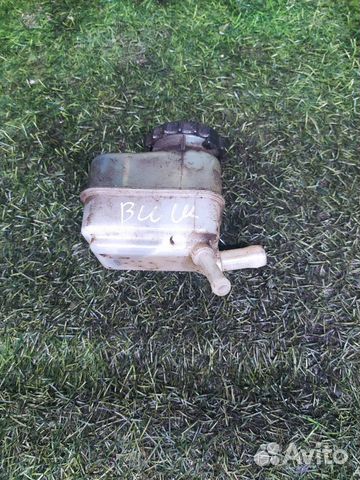 Бачок гур Toyota Avensis