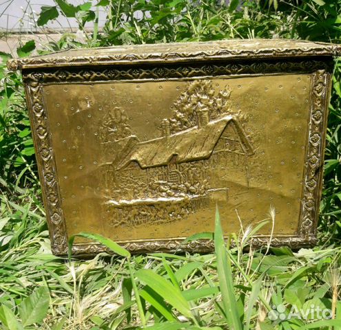 Старинный сундук 